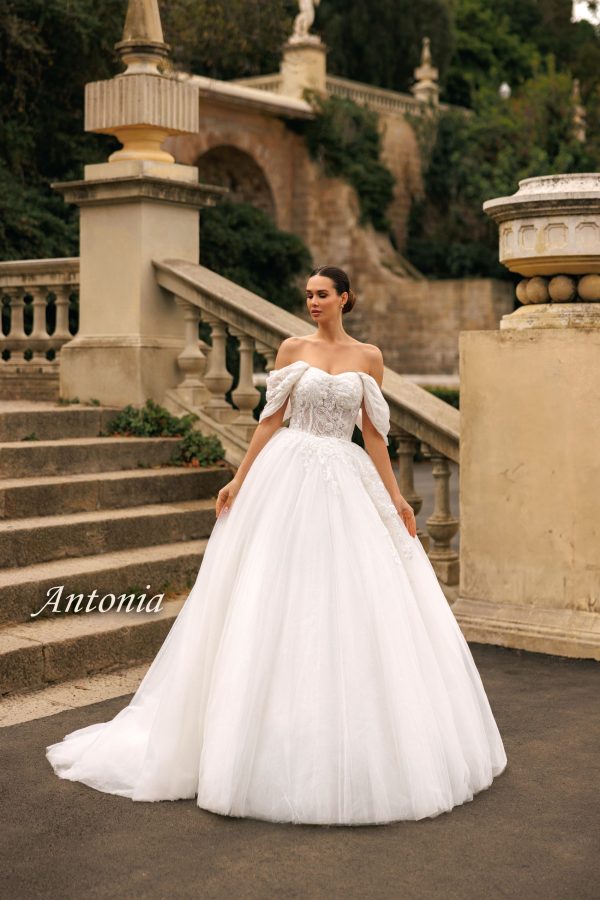 Antonia